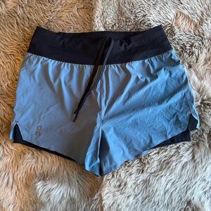 Womens On Cloud On Running Running Short, Size Medium.